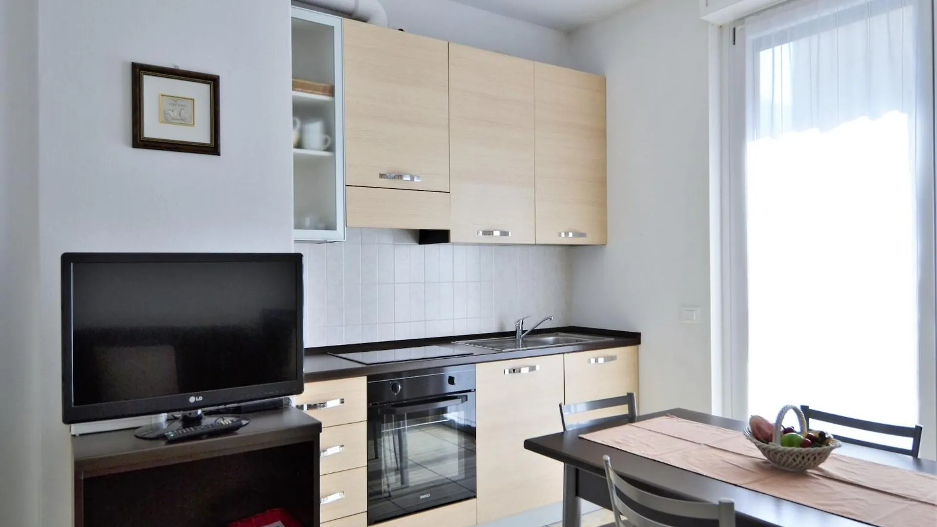 Snug Apartment In Dervio With Balcony Or Terrace 0*,  Itália