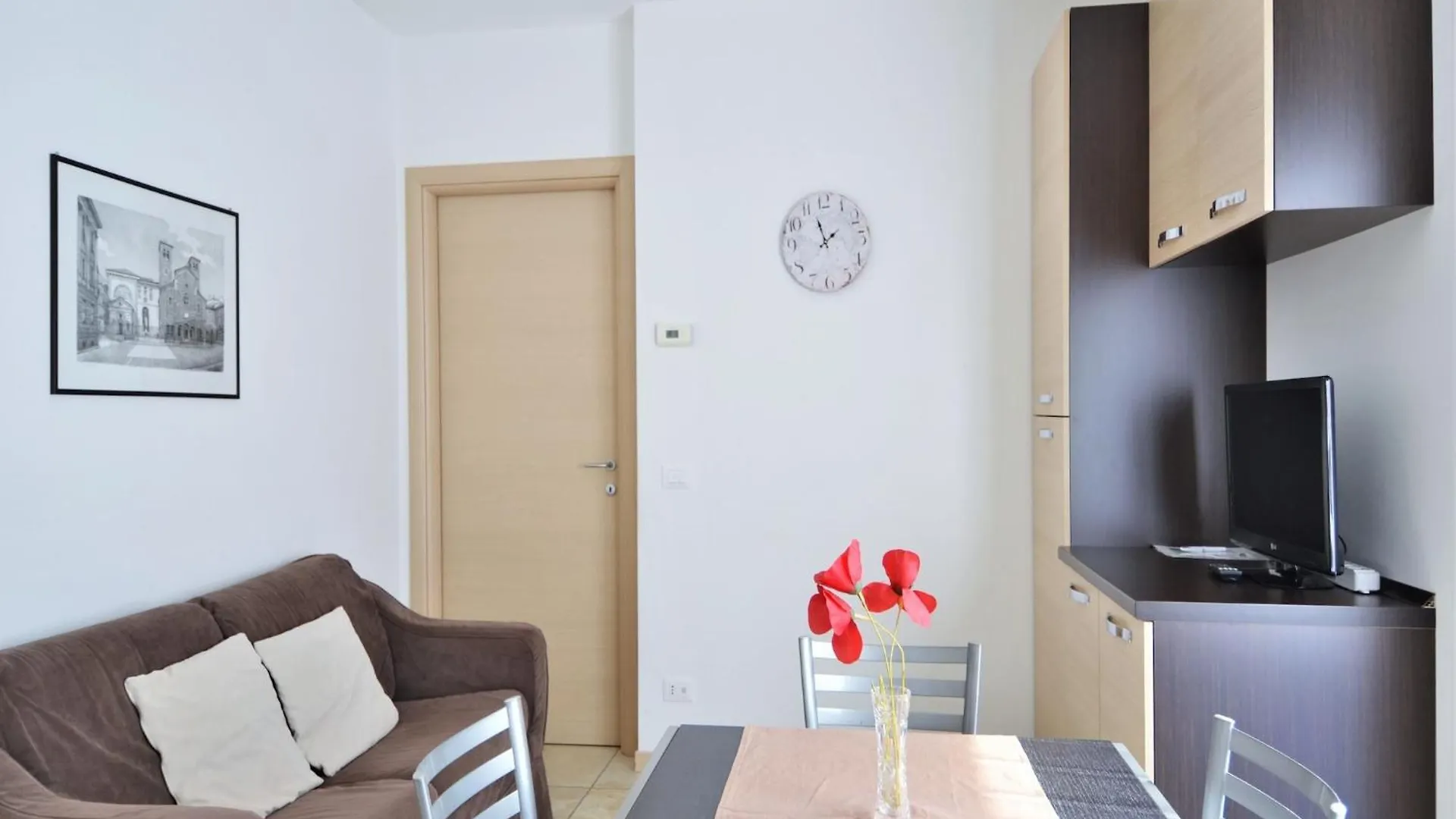 Snug Apartment In Dervio With Balcony Or Terrace