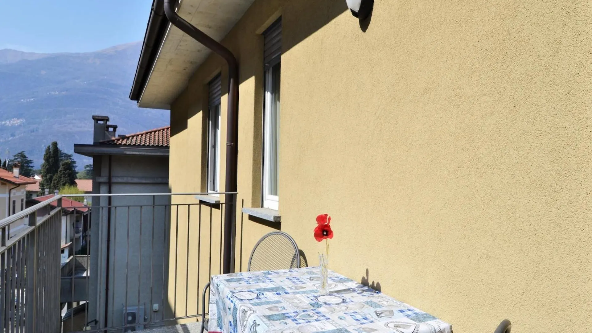 Snug Apartment In Dervio With Balcony Or Terrace