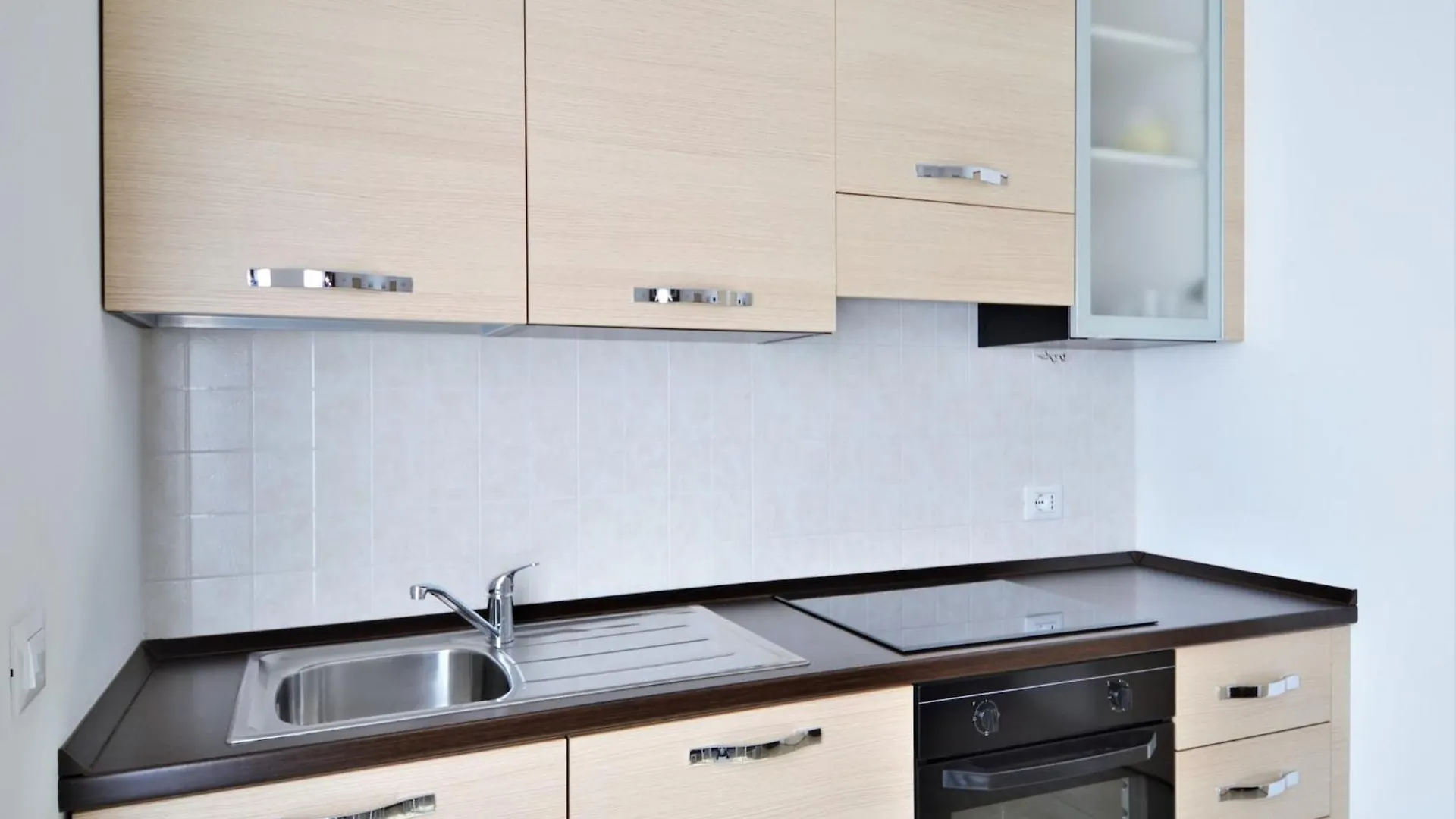 Snug Apartment In Dervio With Balcony Or Terrace Itália